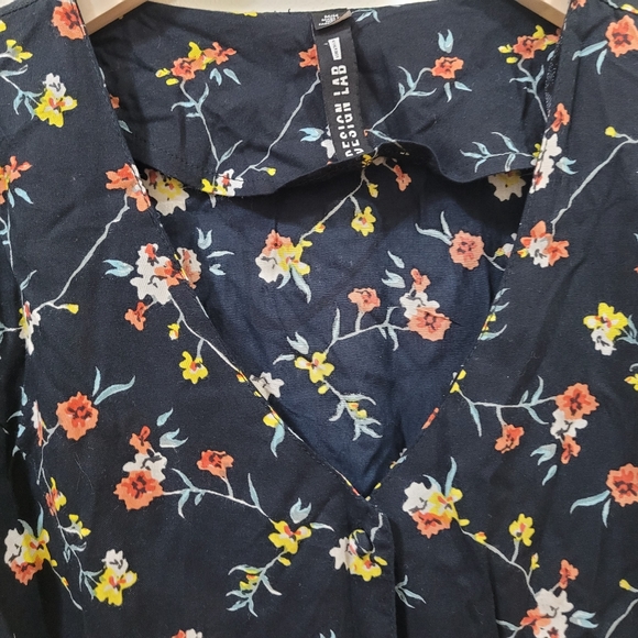 Design Lab Button Down Floral Dress - Picture 7 of 11